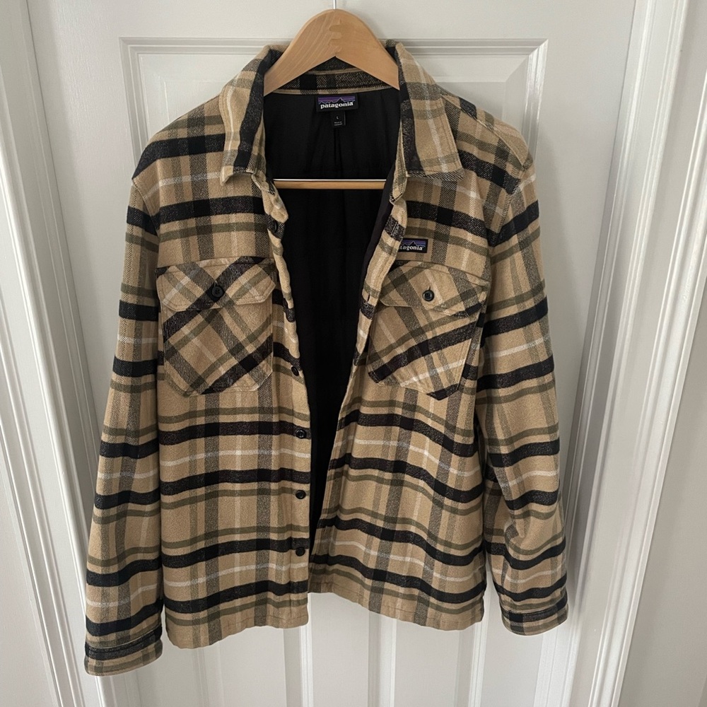 Patagonia Men’s Flannel Jacket Black and Yellow Large